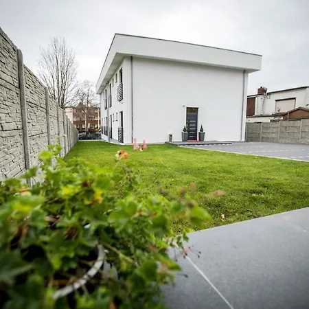 Leo Гостевой дом